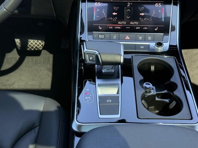 2023 Audi Q7 45 Premium quattro