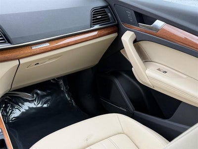 2022 Audi Q5 45 S line Premium quattro