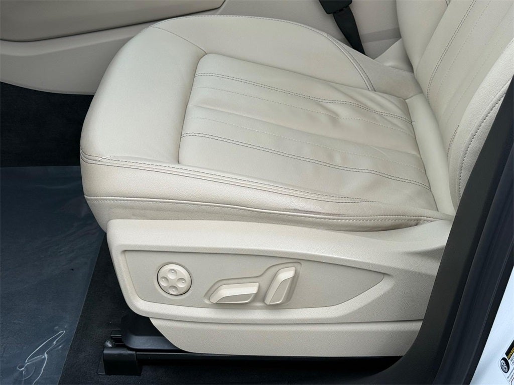 2022 Audi Q5 45 S line Premium quattro