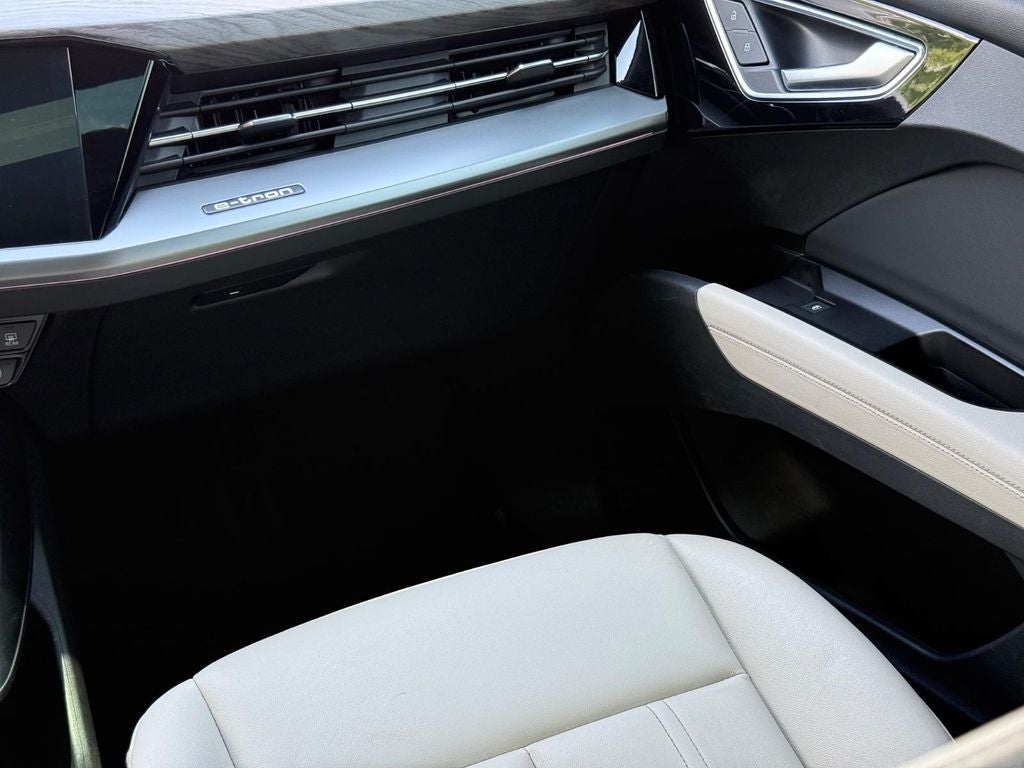 2024 Audi Q4 e-tron Premium Plus quattro