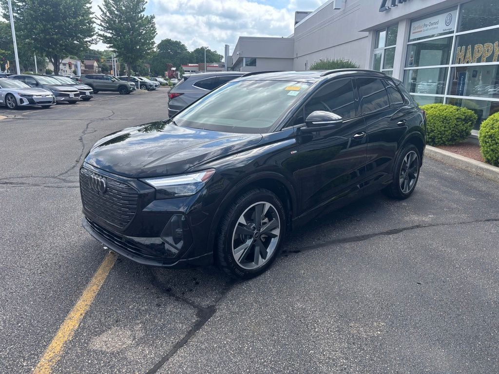 2024 Audi Q4 e-tron Premium Plus quattro