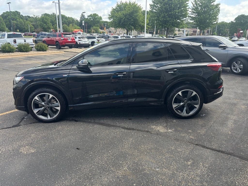 2024 Audi Q4 e-tron Premium Plus quattro