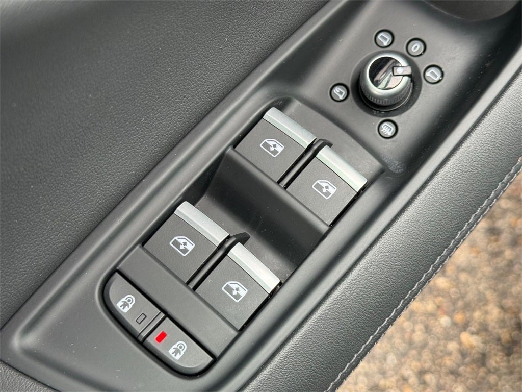 2023 Audi Q7 45 Premium Plus quattro