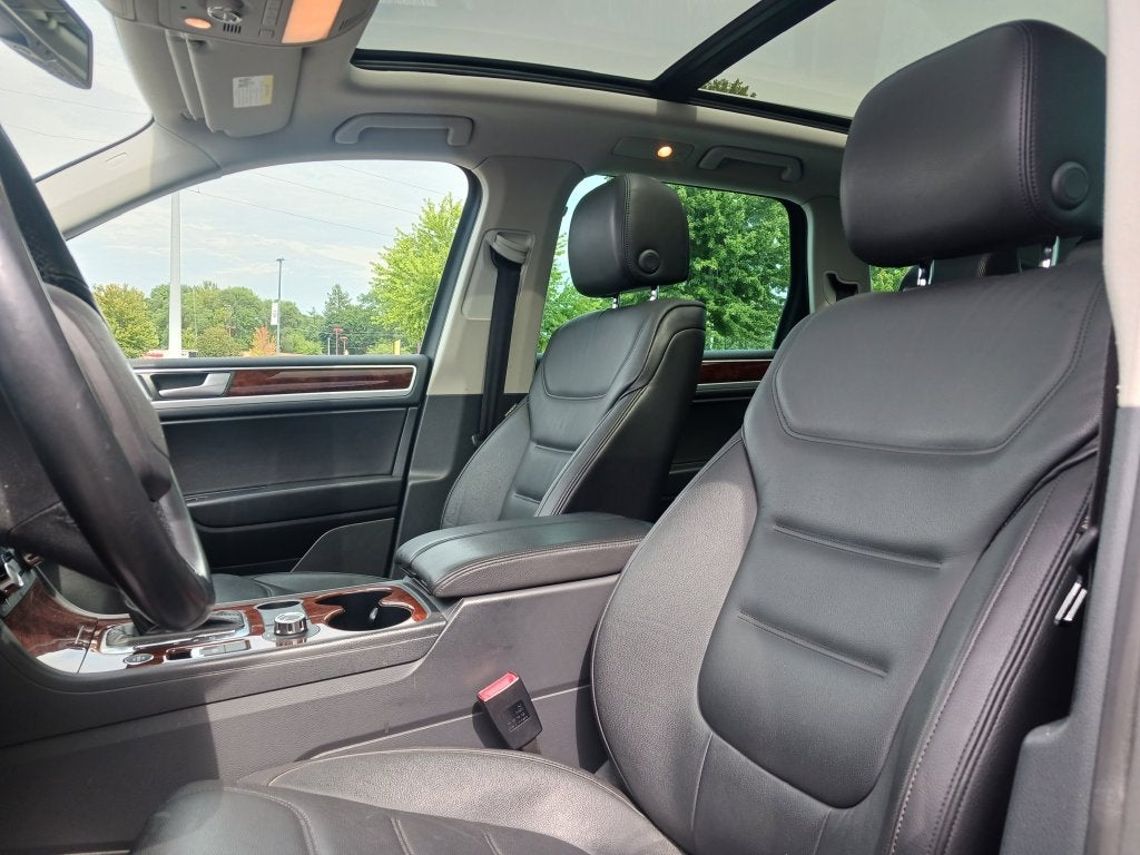2014 Volkswagen Touareg V6 TDI Lux