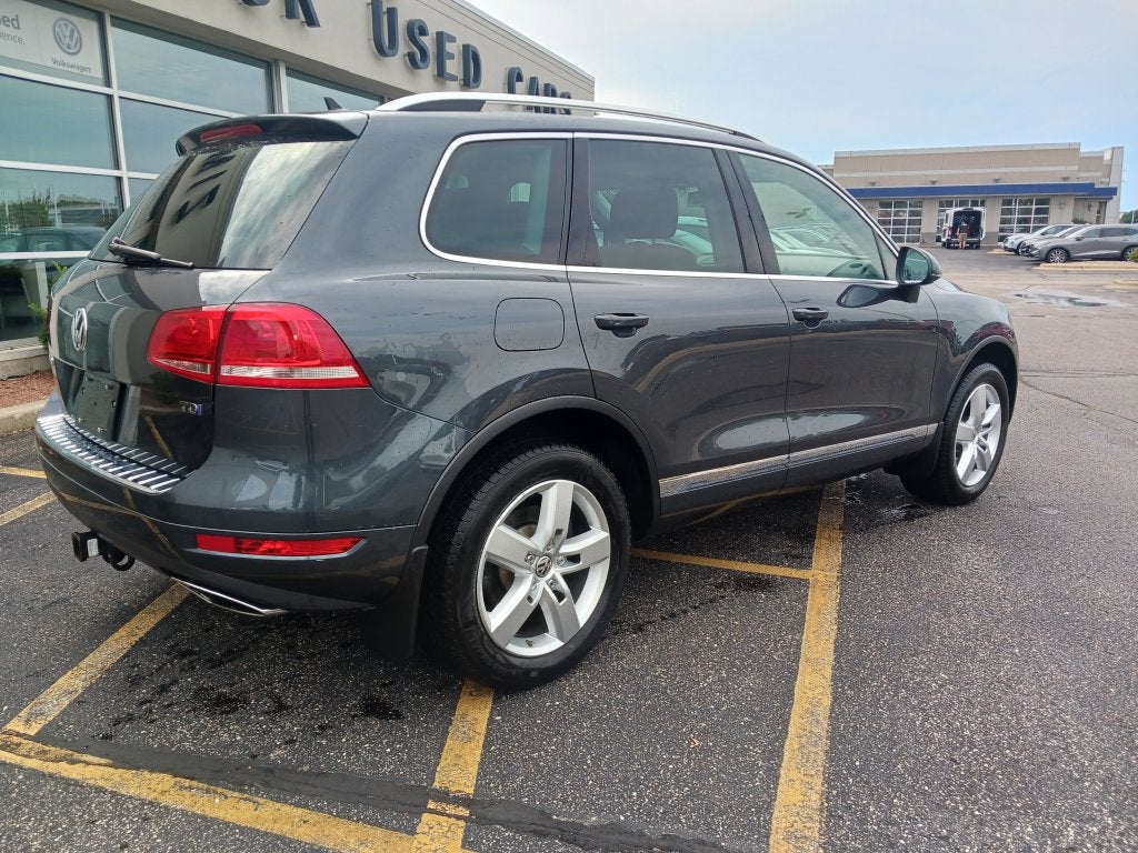 2014 Volkswagen Touareg V6 TDI Lux