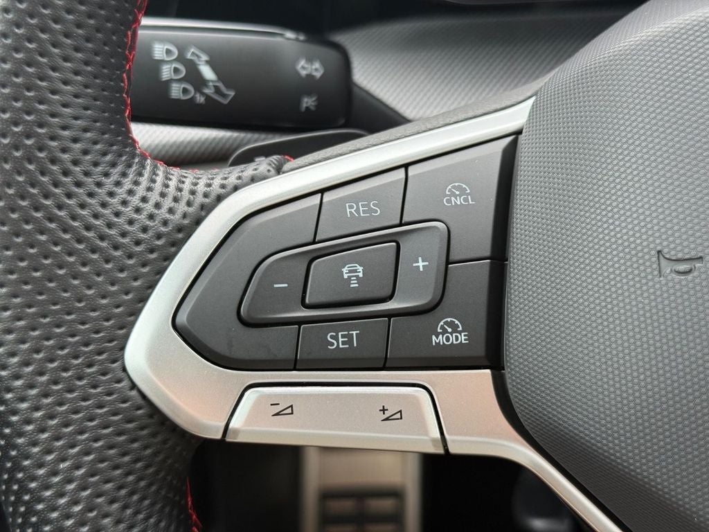 2025 Volkswagen Golf GTI 2.0T SE