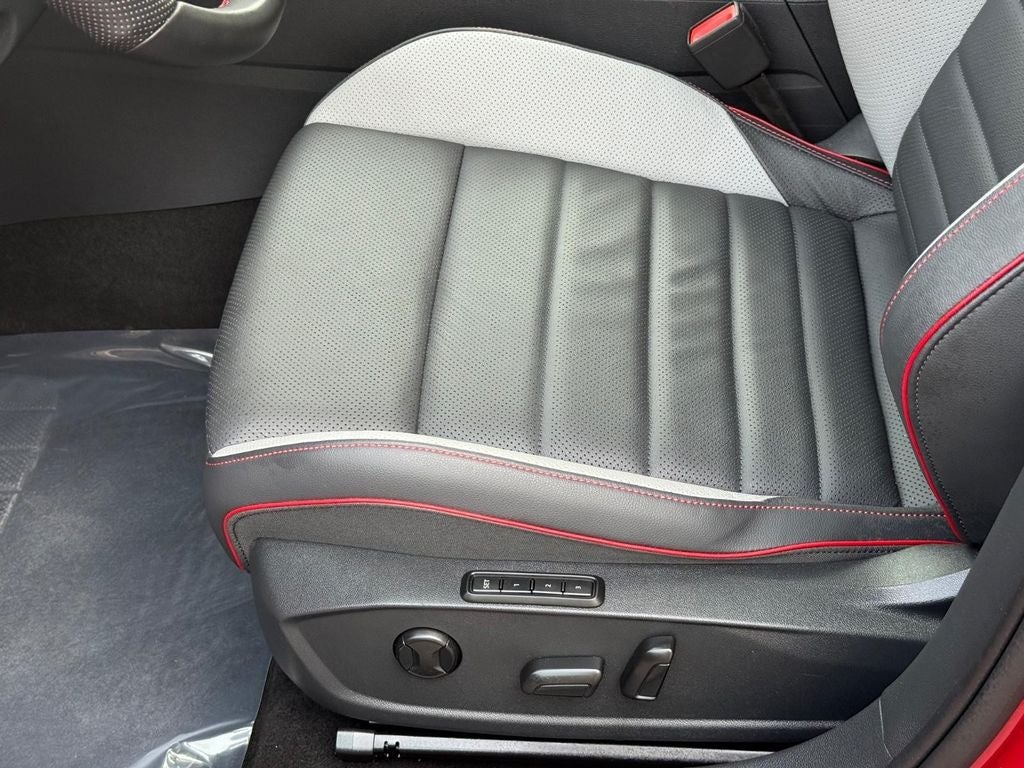 2025 Volkswagen Golf GTI 2.0T SE