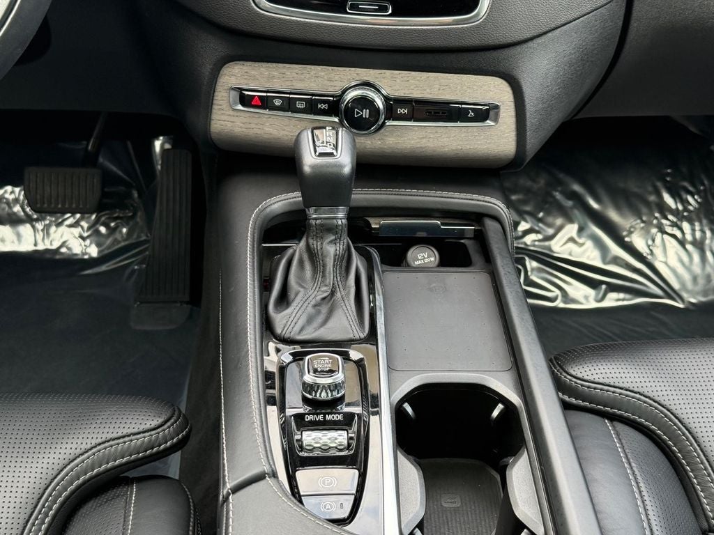 2021 Volvo XC90 T6 Inscription