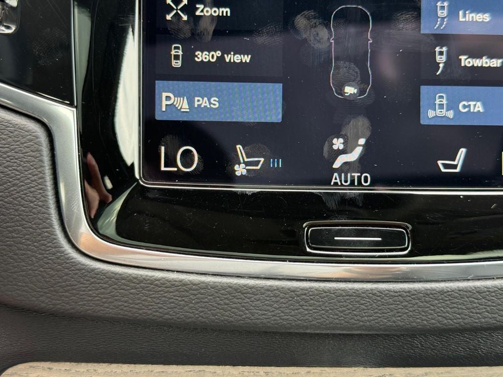 2021 Volvo XC90 T6 Inscription